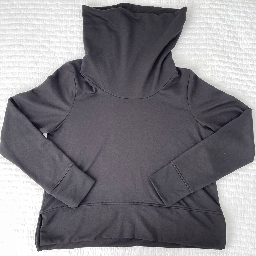 NWT Yogalicious Women's Turtle Neck Pull Over Sweatshirt in Black Size M